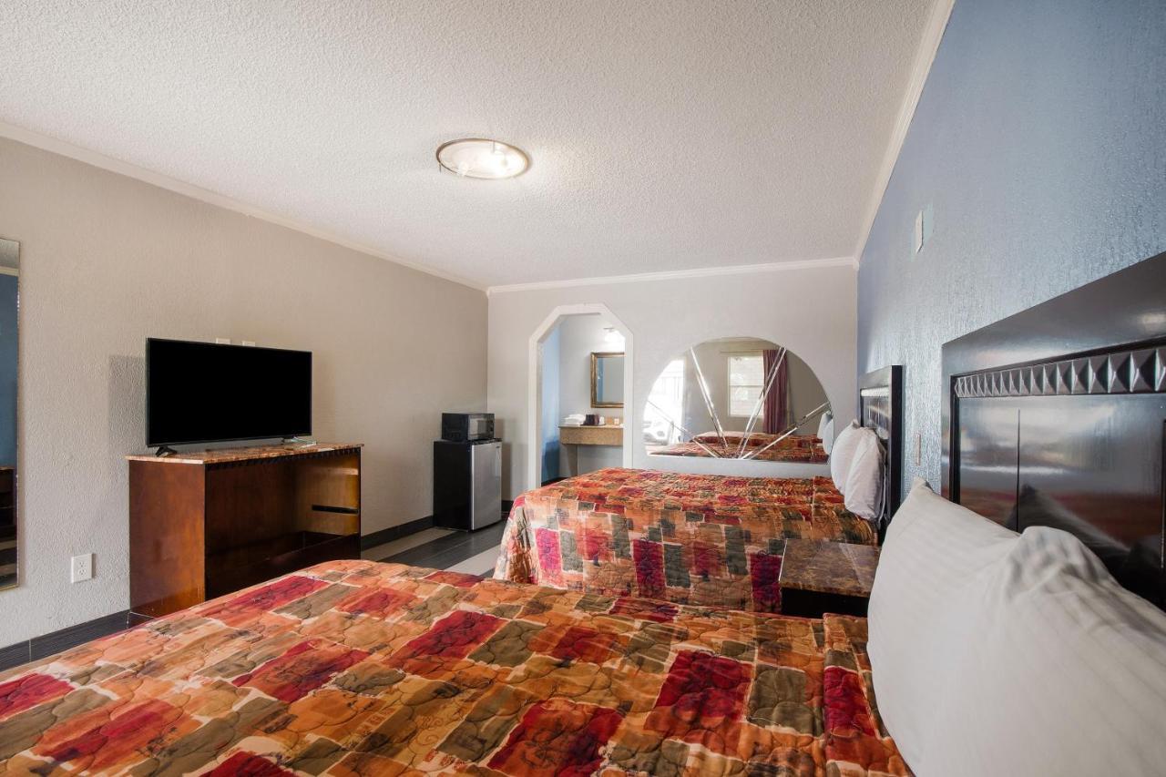 Oyo Hotel Houston I-69 & I-610 Buitenkant foto